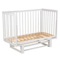 Детская деревянная кроватка Lea 2 с быстросъемной стенкой и маятником цвет: белый 0003167-04