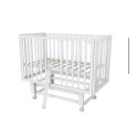 Кроватка детская Lunna Rita с автостенкой, маятником и колесами цвет: белый