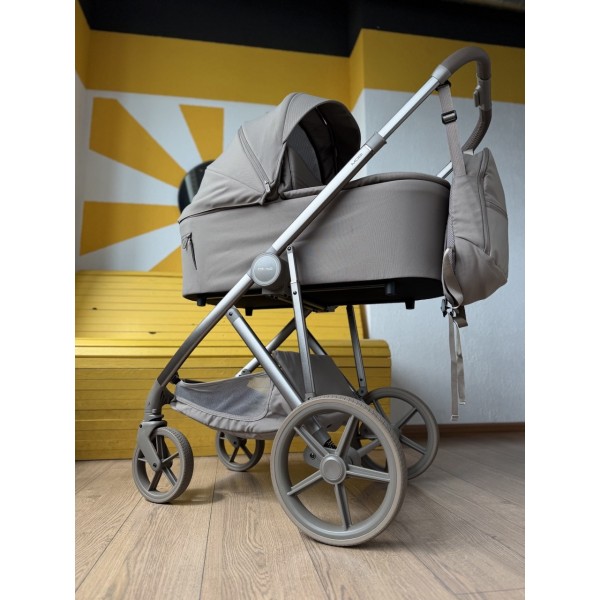 Коляска детская 2 в 1 Pituso Mobi цвет: truffel MB/02/Truffle Коляска детская 2 в 1 Pituso Mobi цвет: truffel MB/02/Truffle