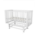 Кроватка детская Lunna Rita Lux с автостенкой, маятником и колесами + матрас с наматрасником цвет: белый