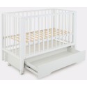 Кроватка детская деревянная с маятником, ящиком + быстросъемная стенка Rant Bergen Plus цвет: cloud white