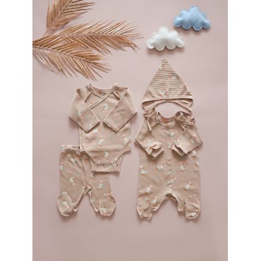 Комплект для малыша 4 предмета 56-62 см цвет: гуси на капучино Т-231 Комплект для малыша 4 предмета 56-62 см цвет: гуси на капучино Т-231