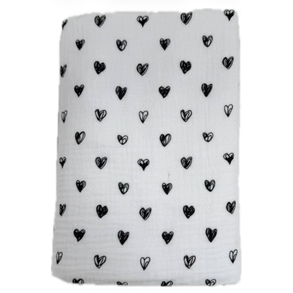 Непромокаемая многоразовая пеленка из муслина 60*90 см цвет: сердечки черные