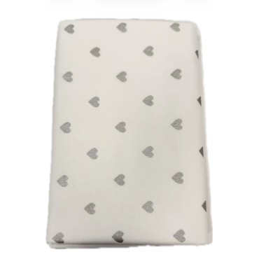 Непромокаемая многоразовая пеленка из ранфорса 60*90 см цвет: серые сердечки
