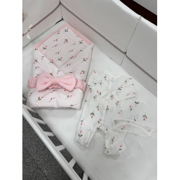 Муслиновый комплект на выписку и прогулки 4 предмета цвет: тюльпаны 0387