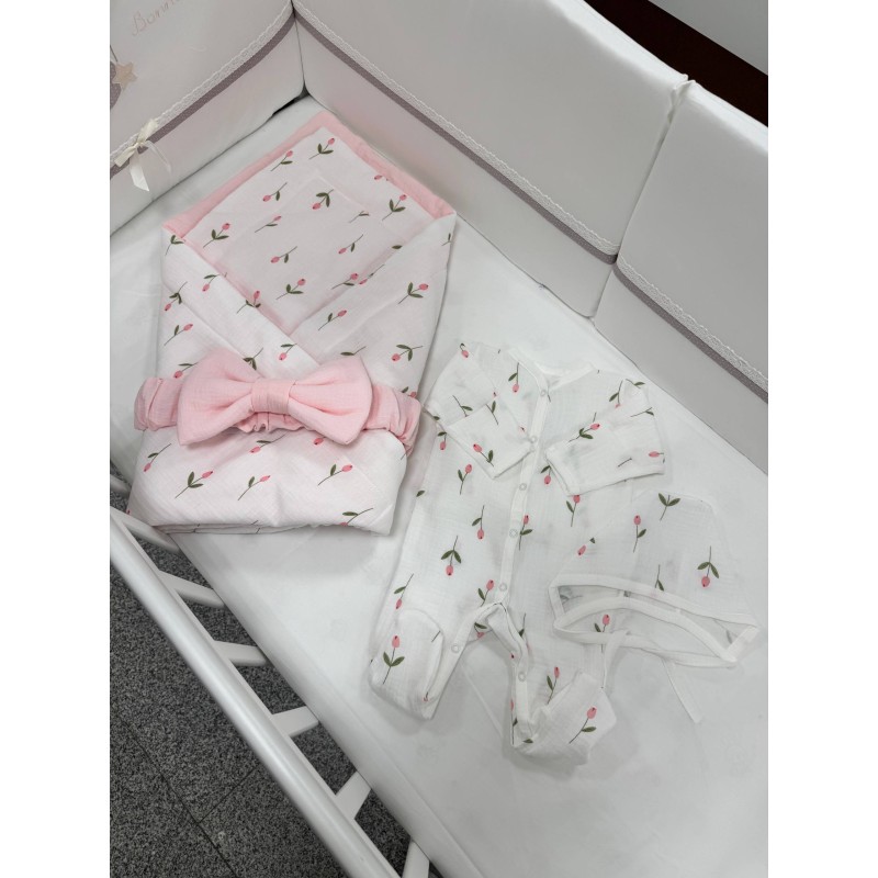 Муслиновый комплект на выписку и прогулки 4 предмета цвет: тюльпаны 0387