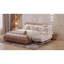 Детская деревянная кроватка Lea 2 с быстросъемной стенкой и маятником цвет: белый-натуральный 0003167-17