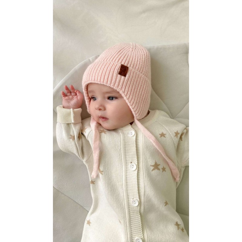 Шапочка вязаная на завязках 46-50 см цвет: нежно-розовый 8095-125 Шапочка вязаная на завязках 46-50 см цвет: нежно-розовый 8095-125